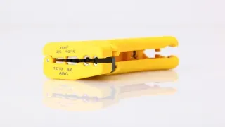 JOKARI's PV-Strip Pro: Simplifying Solar Cable Stripping