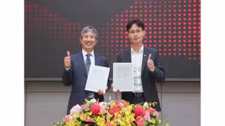 E Ink, Fujifilm Target Japan Railways With Color ePaper Signage