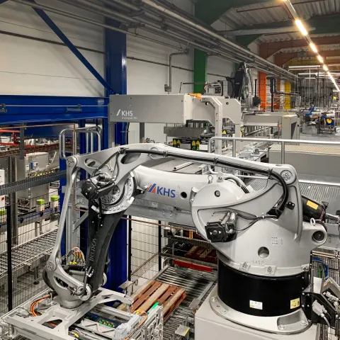 KHS Delivers Precision and Reliability in Record-Time Palletizer Conversion for Brökelmann Oelmühle