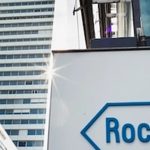 Roche Reports Breakthrough in Lung Cancer Treatment with Tecentriq–Lurbinectedin Combination