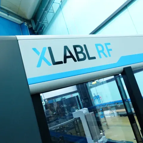 SIPA’s XLABL RF Sets a New Standard for High-Speed Roll-Fed Labelling in PET Bottling