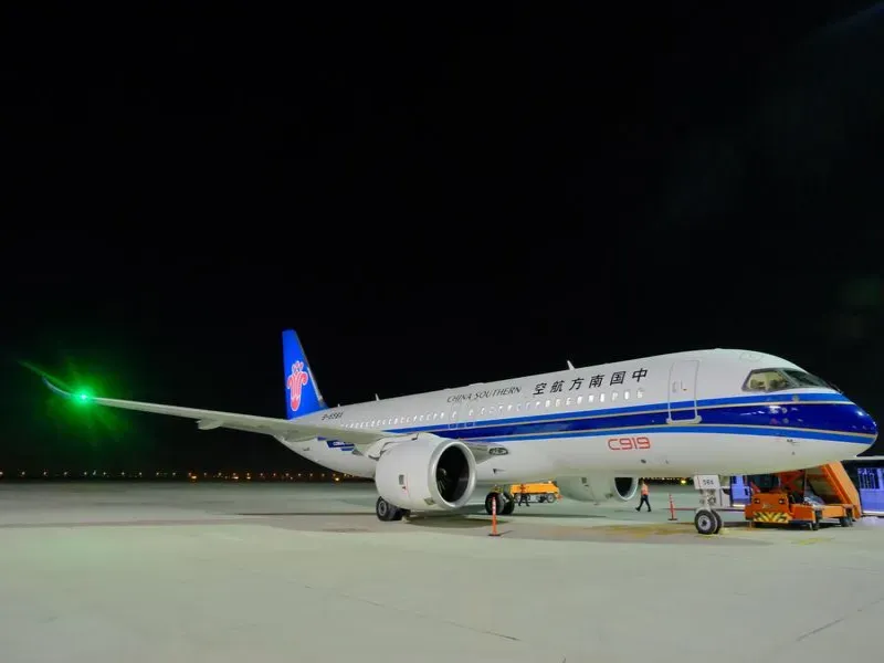 Dubai Airshow 2025 Opens with COMAC C919 Making Middle East Debut as Chinese Aviation Presence Expands