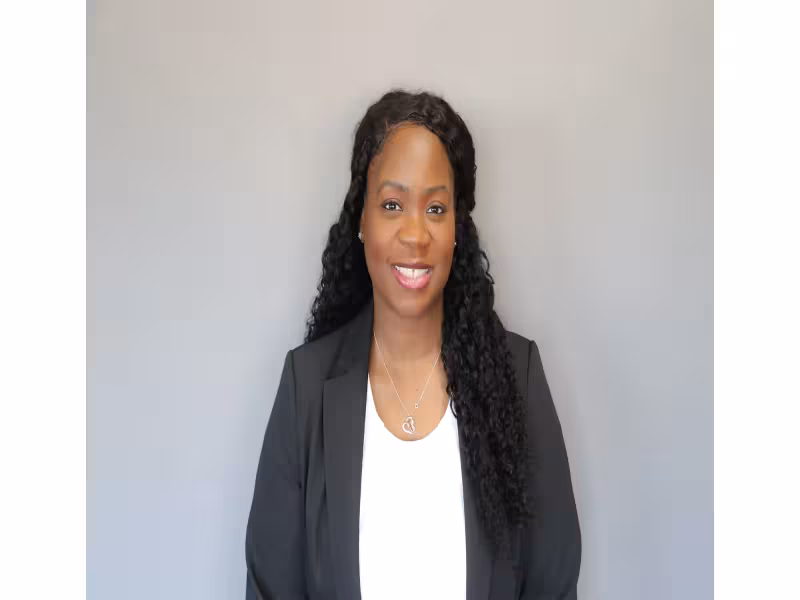 Nurse Practitioner Dr. Cindy Okolo Named Pinnacle Professional of the Year
