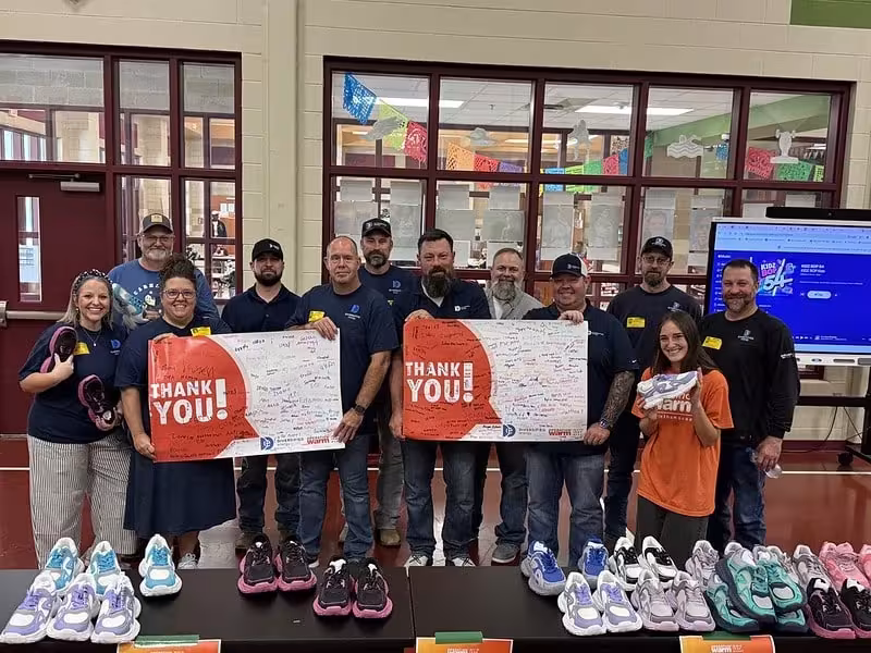 Diversified Energy Delivers ~430 Winter Essentials to Longview Students